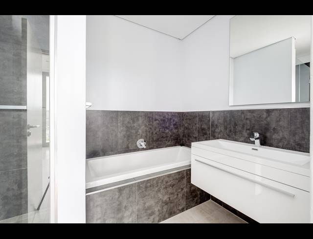 2 BEDROOM APARTMENT RENTED IN BEDFORDVIEW